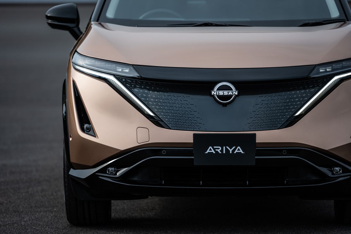Nissan Ariya Electric Crossover Suv Unveiled With Up To 300 Miles Of Range Wilson S Media - new update roblox jailbreak new car spoilers headlight colors roblox jailbreak live youtube roblox new cars news update