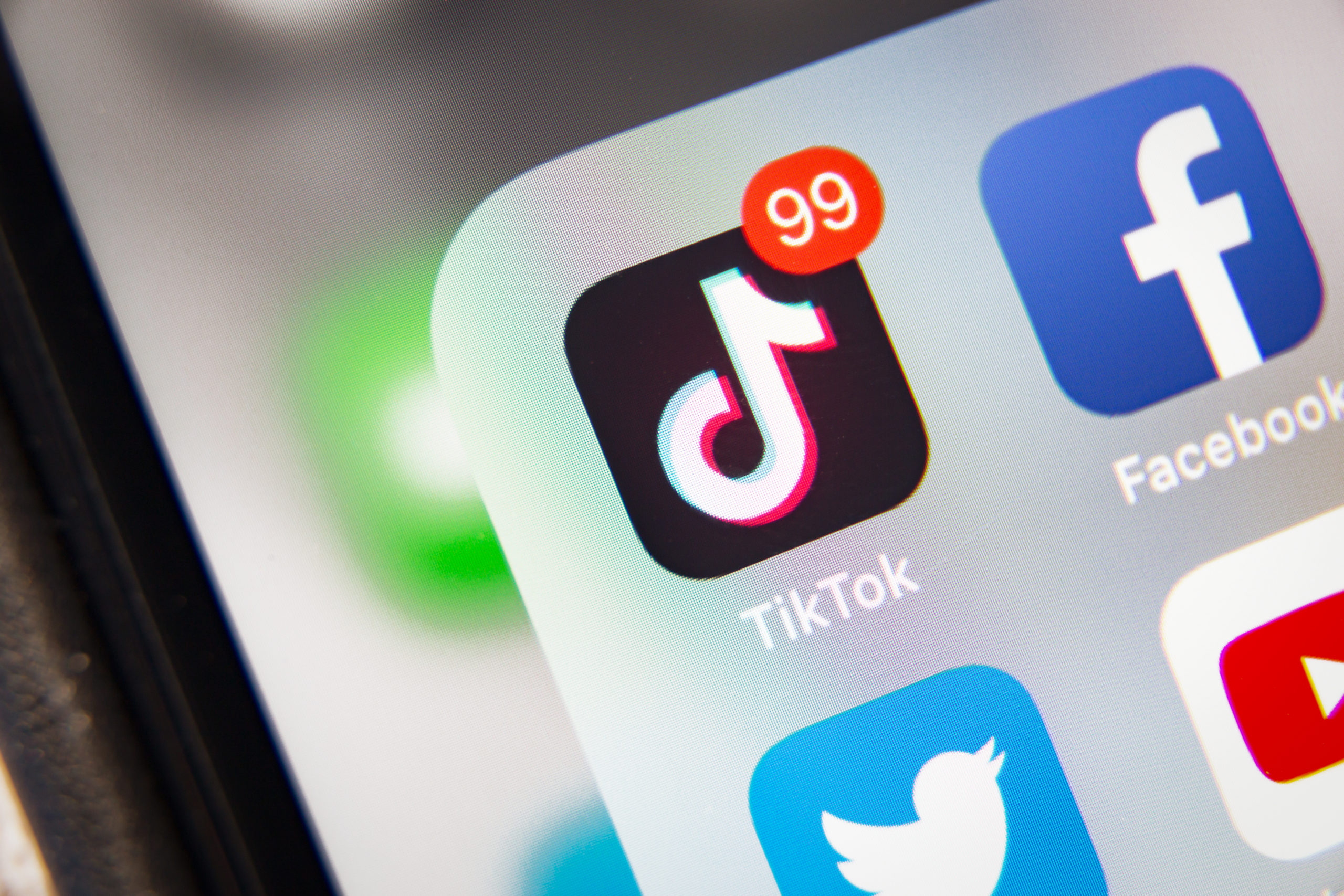 Wells Fargo Wants Employees To Delete Tiktok From Company Phones Wilson S Media - super checkpoint roblox deleted