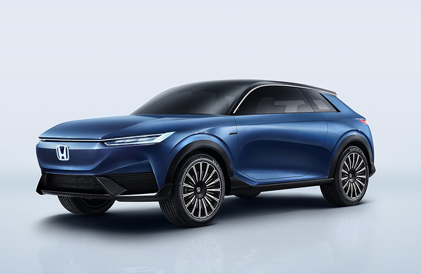 Honda S Electric Suv Concept Is A Peek At A Production Vehicle Wilson S Media - gear fighting at a random place free van roblox
