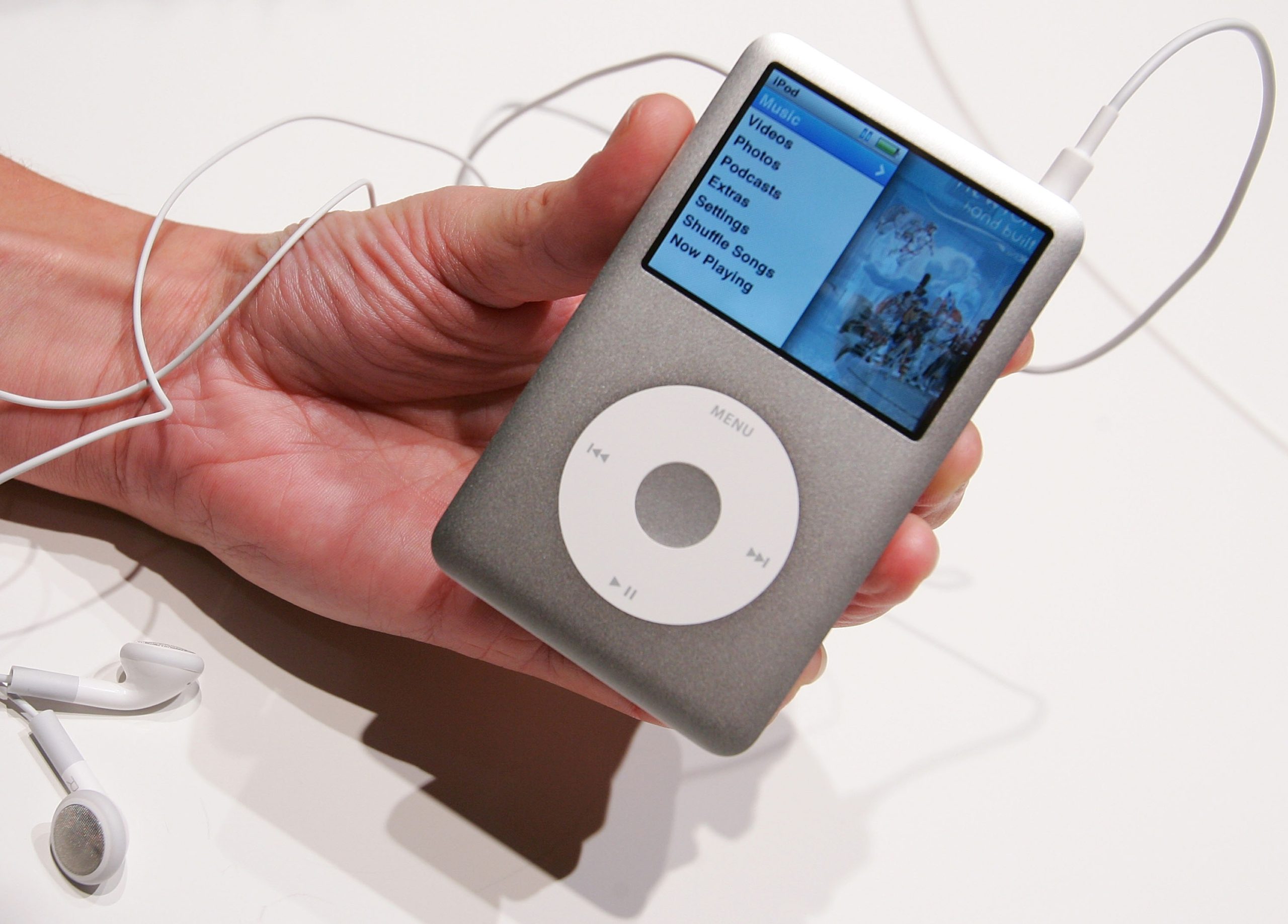 Share Your Memories And Reviews Of The Last Ipod Classic Wilson S Media